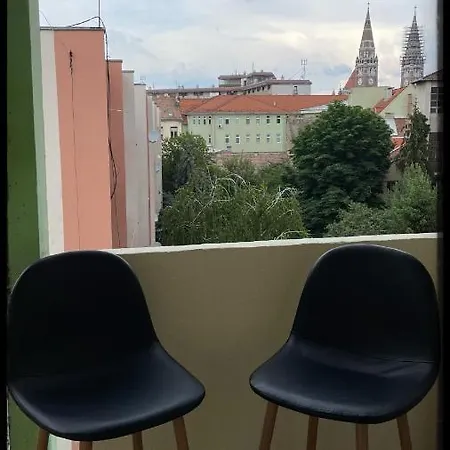 Good Knight Apartman Apartmán